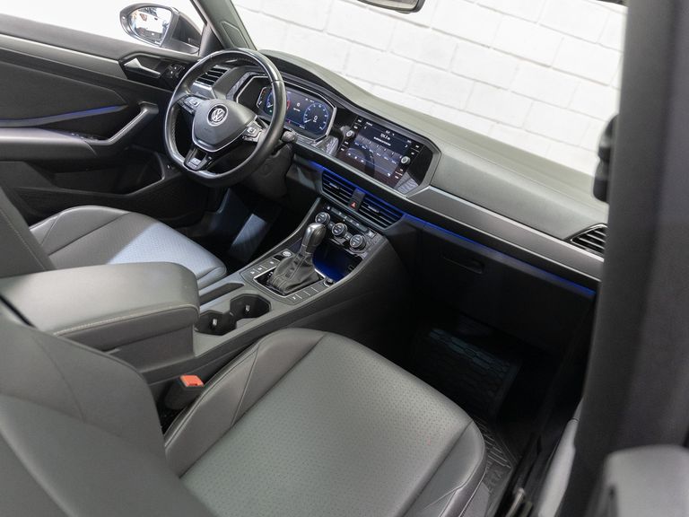 VolksWagen JETTA R-Line 250 TSI 1.4 Flex 16V Aut.