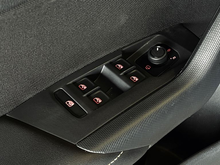 VolksWagen Nivus Highline 1.0 200 TSI Flex Aut.