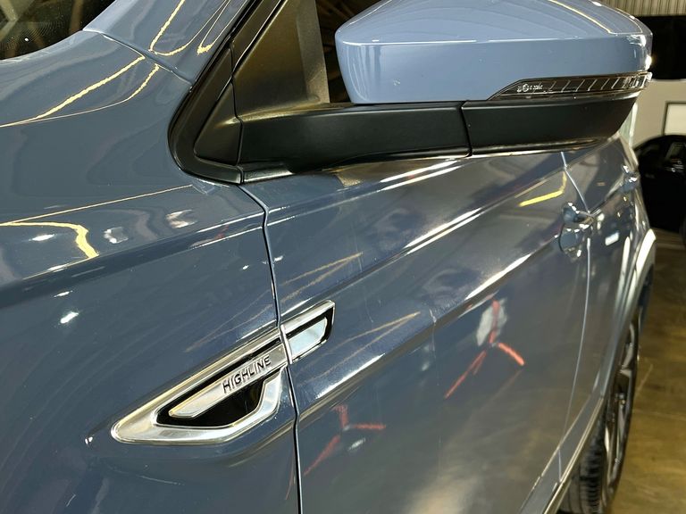 VolksWagen Nivus Highline 1.0 200 TSI Flex Aut.