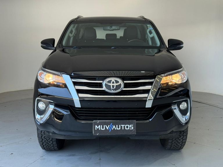 Toyota Hilux SW4 SRV 4x2 2.7 Flex 16V Aut.