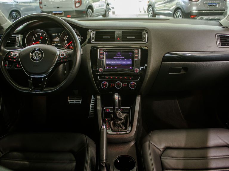 VolksWagen JETTA Highline 2.0 TSI 16V 4p Tiptronic