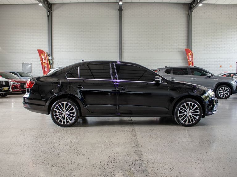 VolksWagen JETTA Highline 2.0 TSI 16V 4p Tiptronic