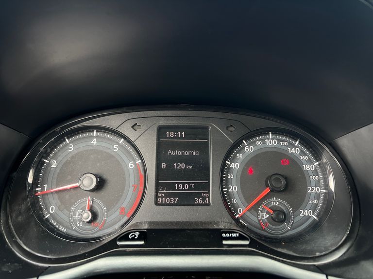 VolksWagen VOYAGE 1.6 MSI Flex 8V 4p