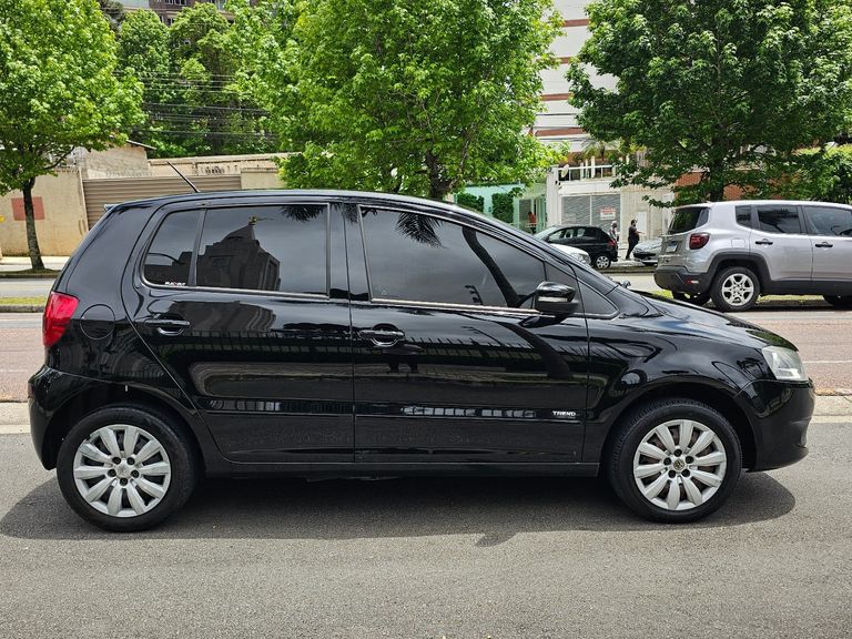 VolksWagen Fox 1.6 Mi Total Flex 8V 5p