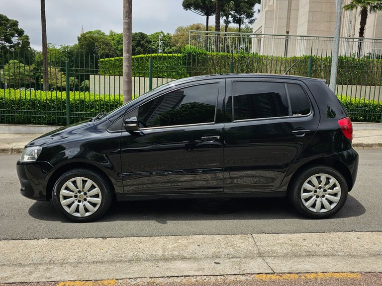 VolksWagen Fox 1.6 Mi Total Flex 8V 5p
