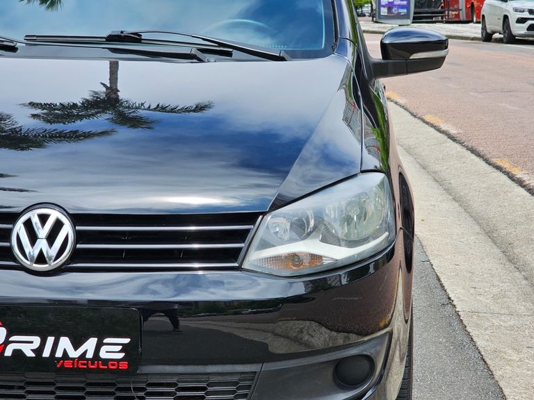 VolksWagen Fox 1.6 Mi Total Flex 8V 5p