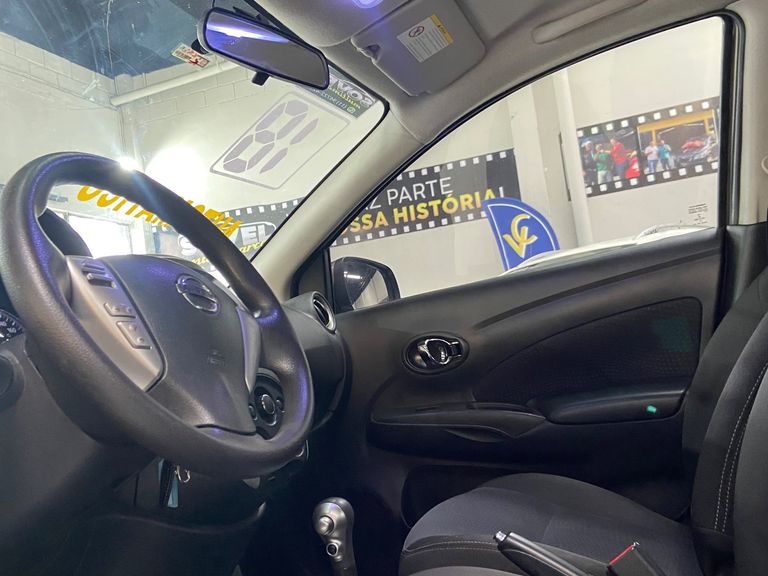 Nissan VERSA SV 1.6 16V FlexStart 4p Aut.