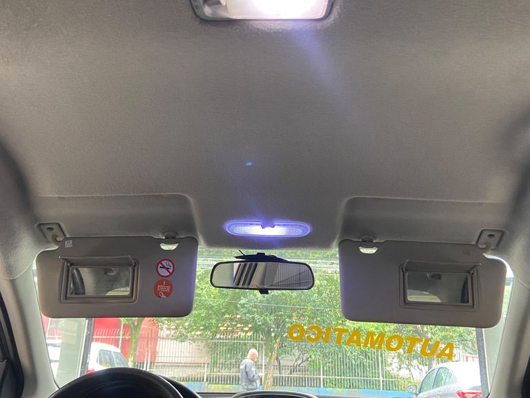 Nissan VERSA SV 1.6 16V FlexStart 4p Aut.