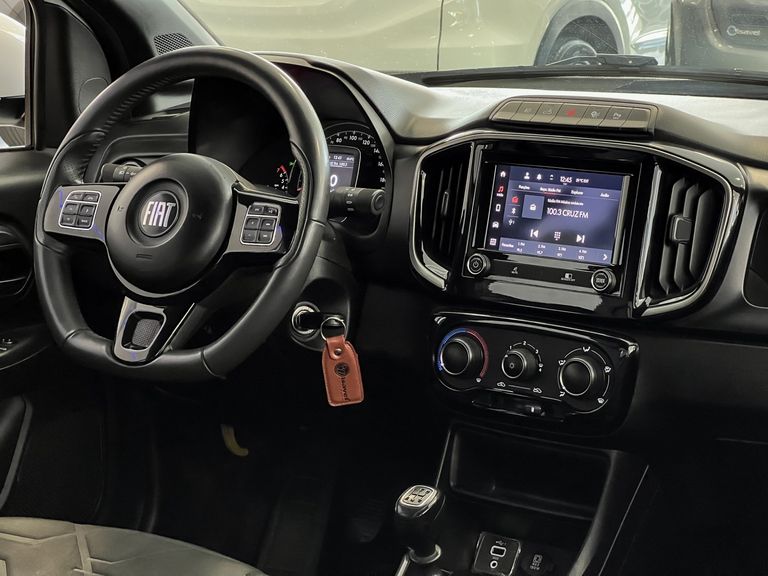 Fiat Strada Volcano 1.3 Flex 8V CD