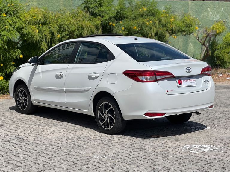 Toyota YARIS XLS Sedan 1.5 Flex 16V 4p Aut.