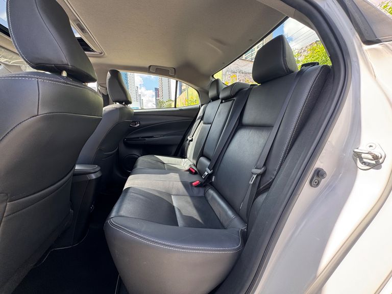 Toyota YARIS XLS Sedan 1.5 Flex 16V 4p Aut.