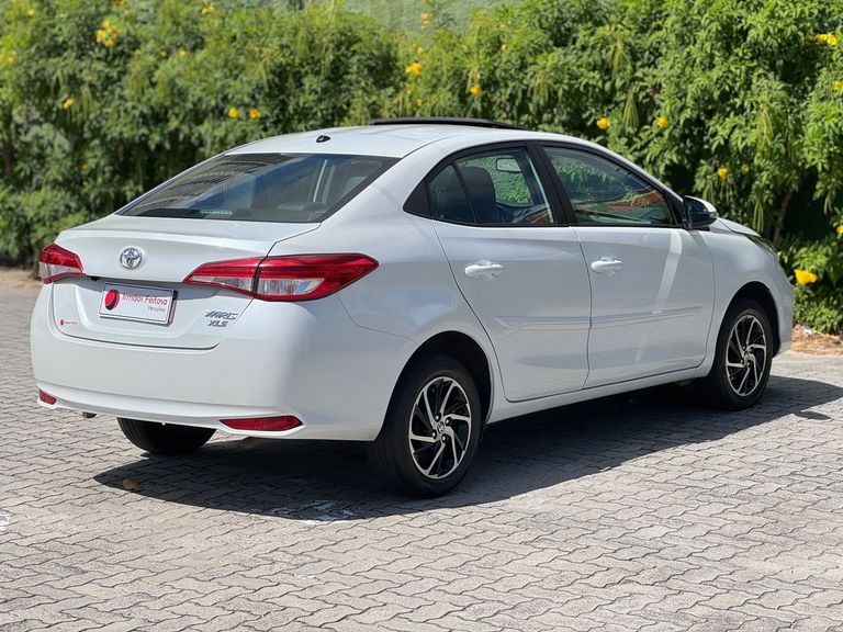 Toyota YARIS XLS Sedan 1.5 Flex 16V 4p Aut.