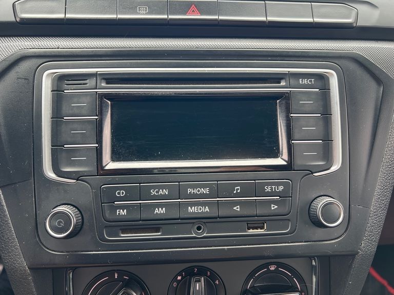 VolksWagen VOYAGE 1.6 MSI Flex 8V 4p