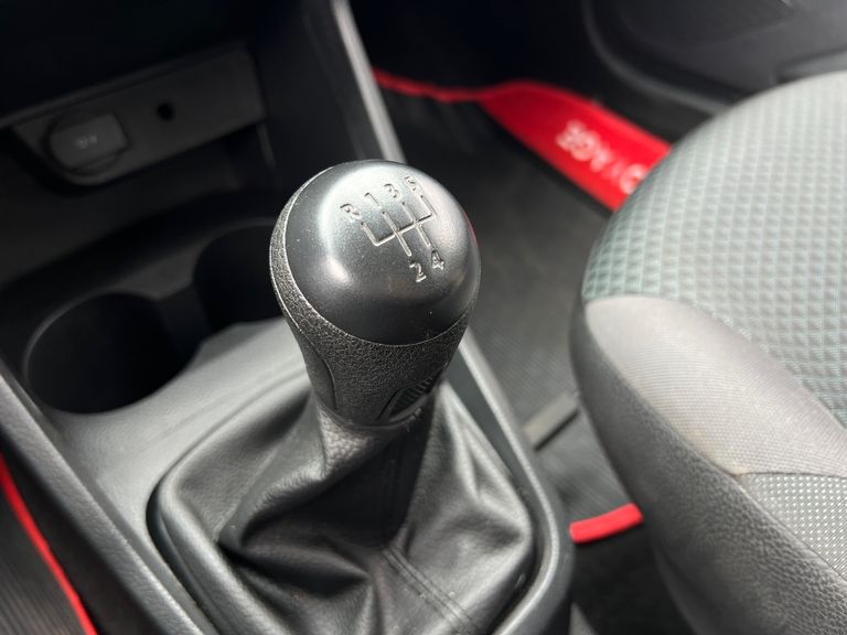 VolksWagen VOYAGE 1.6 MSI Flex 8V 4p