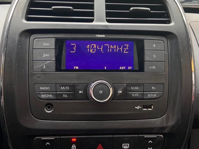 Renault KWID Zen 1.0 Flex 12V 5p Mec.