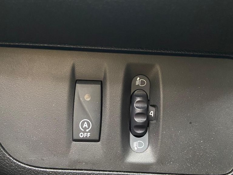 Renault KWID Zen 1.0 Flex 12V 5p Mec.