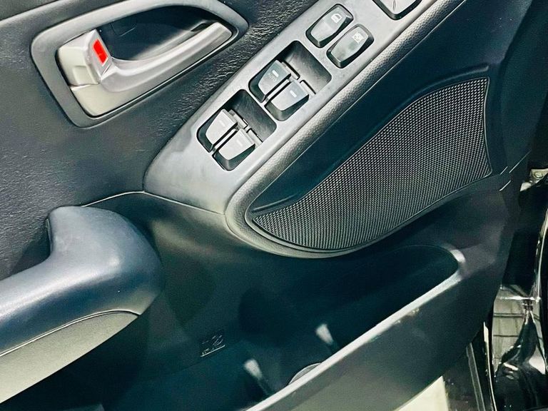 Hyundai ix35 2.0 16V 170cv 2WD/4WD Aut.