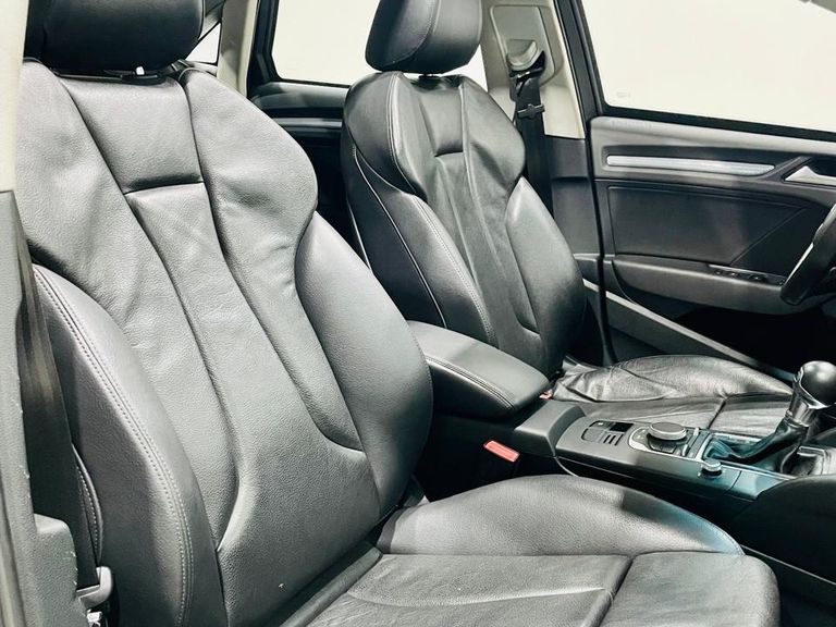 Audi A3 Sed.1.8/1.8 Ambit.16V TB FSI S-tronic