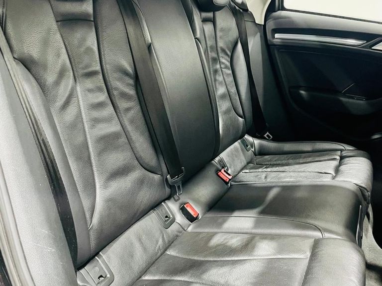 Audi A3 Sed.1.8/1.8 Ambit.16V TB FSI S-tronic