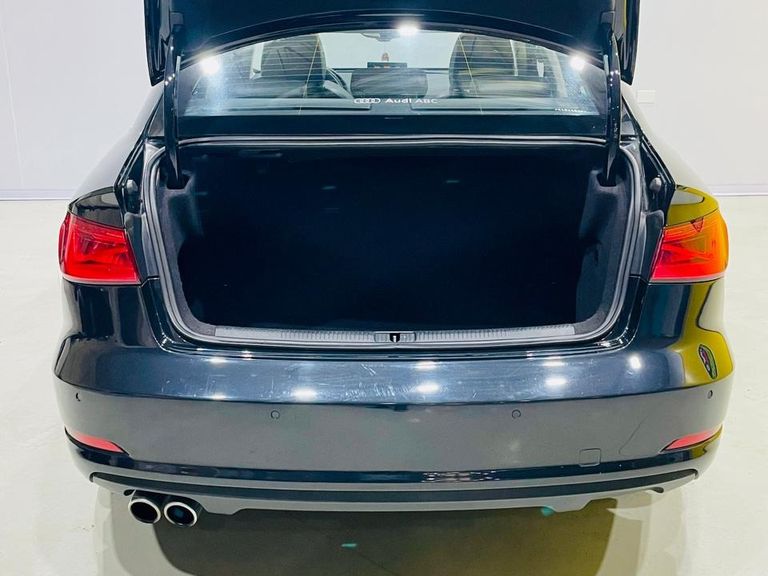 Audi A3 Sed.1.8/1.8 Ambit.16V TB FSI S-tronic