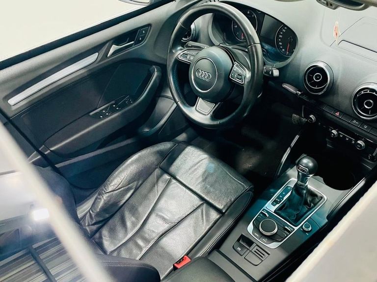 Audi A3 Sed.1.8/1.8 Ambit.16V TB FSI S-tronic