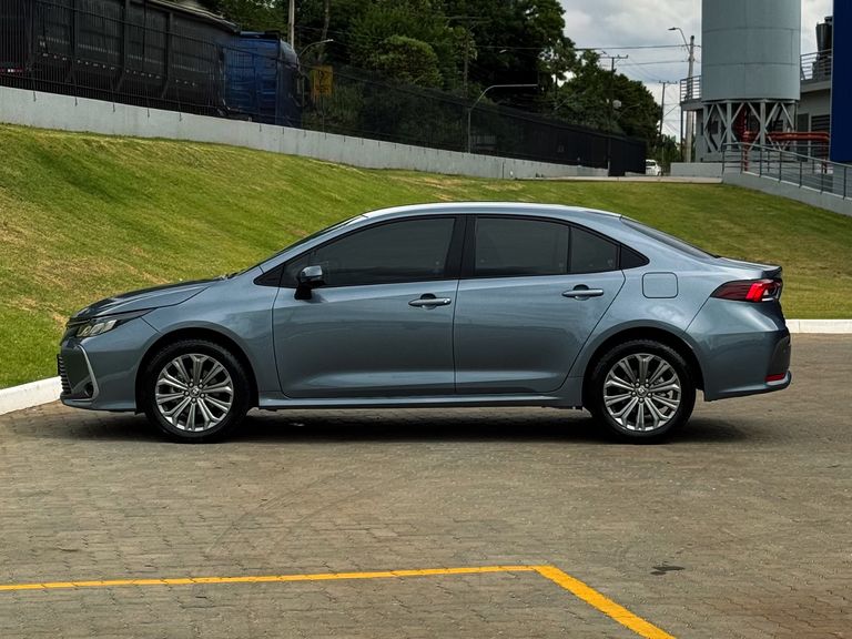 Toyota Corolla XEi 2.0 Flex 16V Aut.