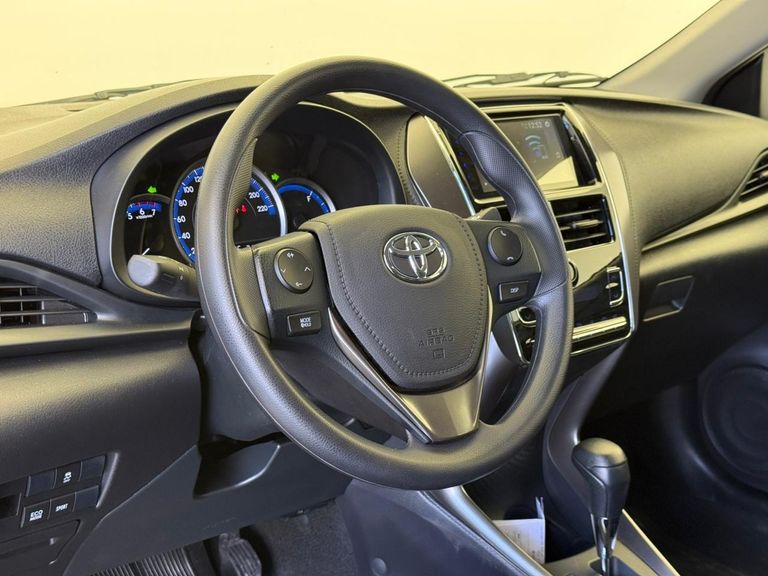 Toyota YARIS XL Sedan 1.5 Flex 16V 4p Aut.