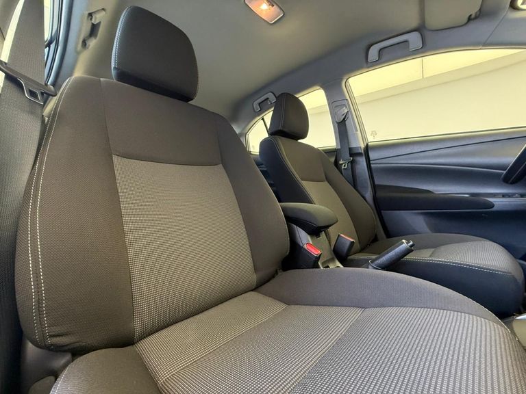 Toyota YARIS XL Sedan 1.5 Flex 16V 4p Aut.