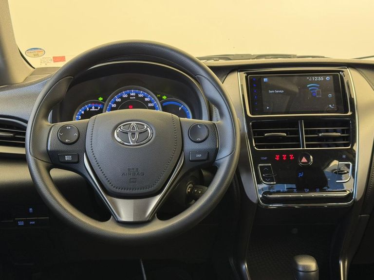 Toyota YARIS XL Sedan 1.5 Flex 16V 4p Aut.