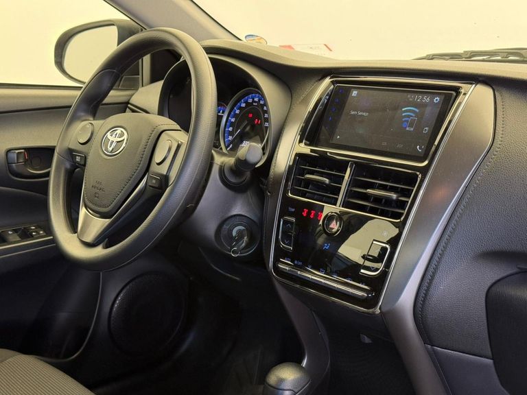 Toyota YARIS XL Sedan 1.5 Flex 16V 4p Aut.