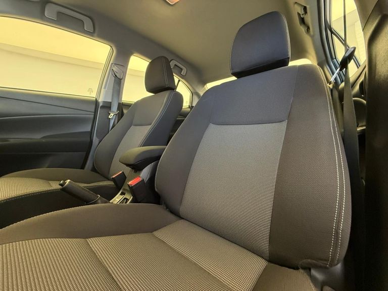 Toyota YARIS XL Sedan 1.5 Flex 16V 4p Aut.