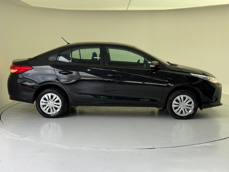 Toyota YARIS XL Sedan 1.5 Flex 16V 4p Aut.