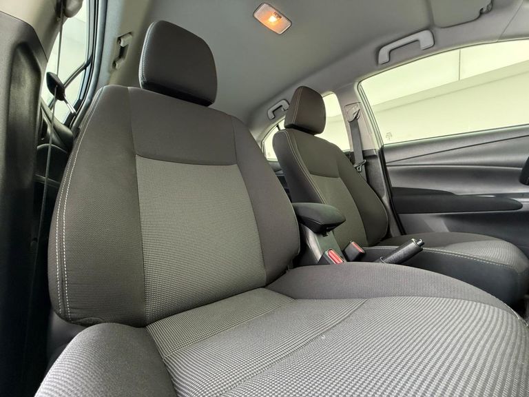 Toyota YARIS XL Sedan 1.5 Flex 16V 4p Aut.