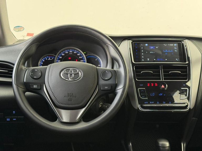 Toyota YARIS XL Sedan 1.5 Flex 16V 4p Aut.