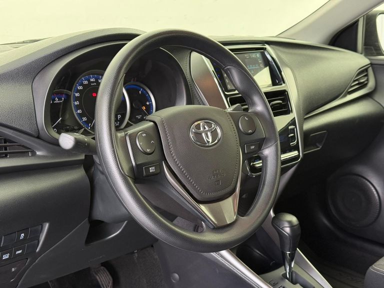 Toyota YARIS XL Sedan 1.5 Flex 16V 4p Aut.