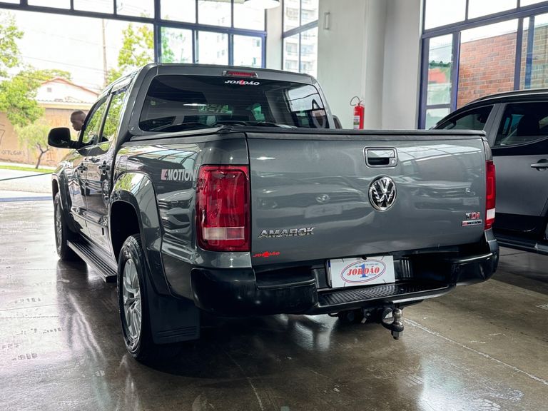 VolksWagen AMAROK Trendline CD 2.0 TDI 4X4 Dies Aut