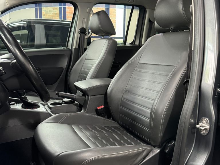 VolksWagen AMAROK Trendline CD 2.0 TDI 4X4 Dies Aut