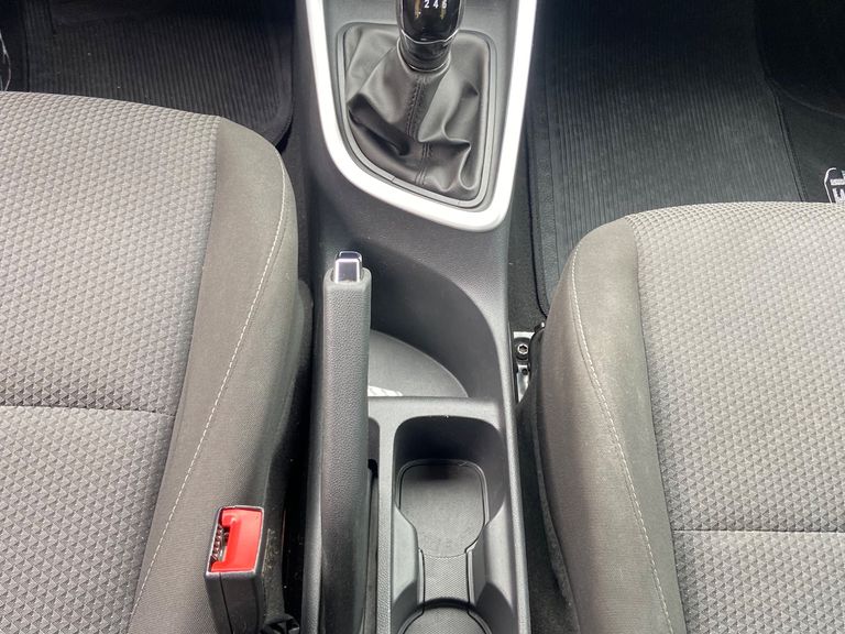 Chevrolet ONIX SEDAN Plus LT 1.0 12V Flex 4p Mec.