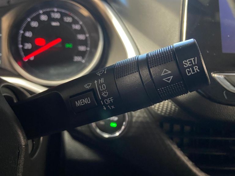 Chevrolet ONIX SEDAN Plus LT 1.0 12V Flex 4p Mec.