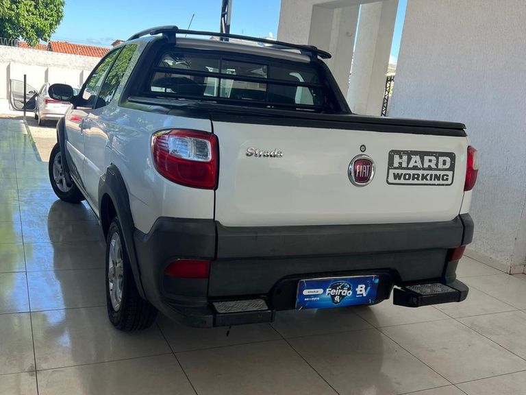 Fiat Strada Working HARD 1.4 Fire Flex 8V CD