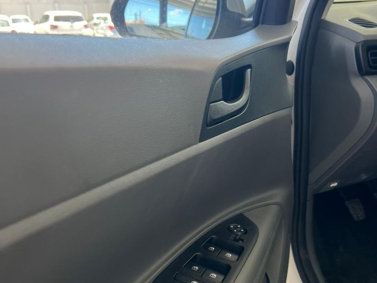 Hyundai HB20S Comfort Plus 1.0 Flex 12V Mec.