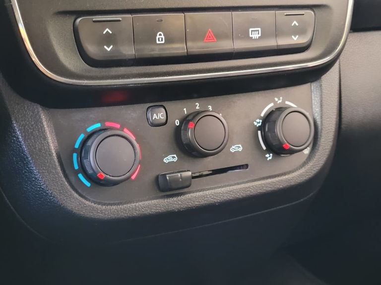 Renault KWID Zen 1.0 Flex 12V 5p Mec.