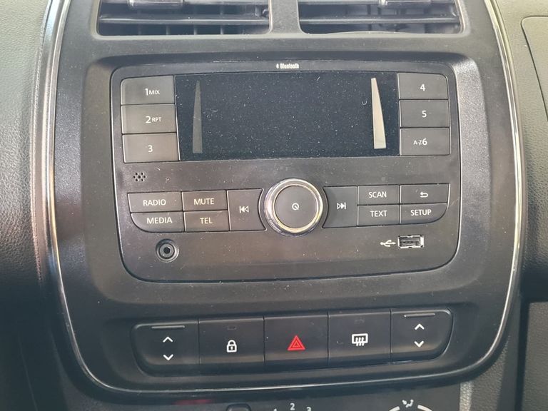 Renault KWID Zen 1.0 Flex 12V 5p Mec.