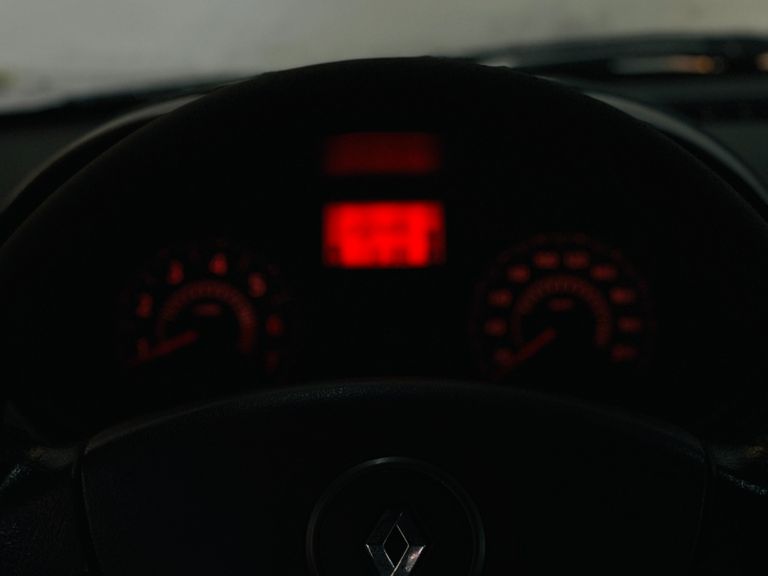 Renault LOGAN Authentique Hi-Flex 1.0 16V 4p