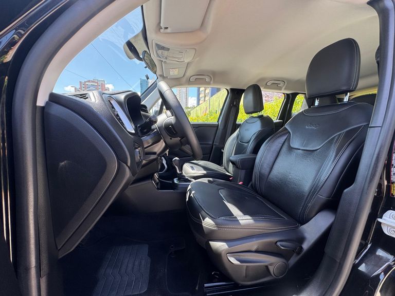 Jeep Renegade Sport 1.8 4x2 Flex 16V Aut.