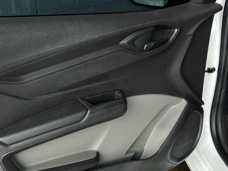 Chevrolet ONIX HATCH Joy 1.0 8V Flex 5p Mec.