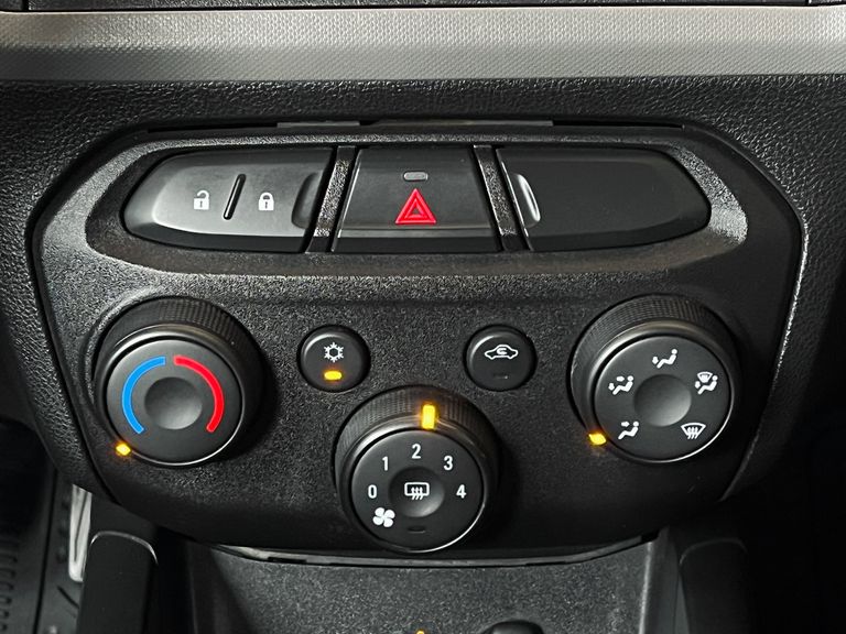 Chevrolet ONIX HATCH Joy 1.0 8V Flex 5p Mec.