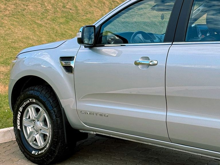 Ford Ranger Limited 3.2 4x4 CD Diesel Aut.