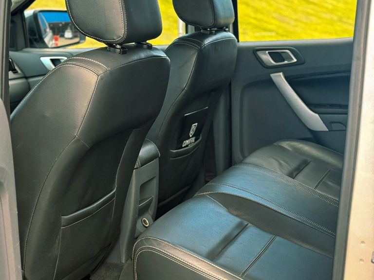 Ford Ranger Limited 3.2 4x4 CD Diesel Aut.