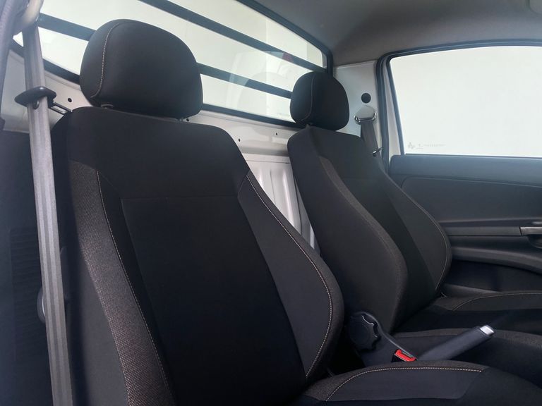 VolksWagen Saveiro Robust 1.6 Total Flex 16V 